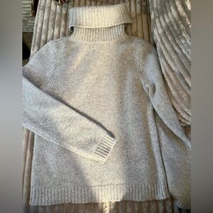 Ralph Lauren Women's Turtleneck Sweater -